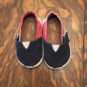 TOMS toddler shoes